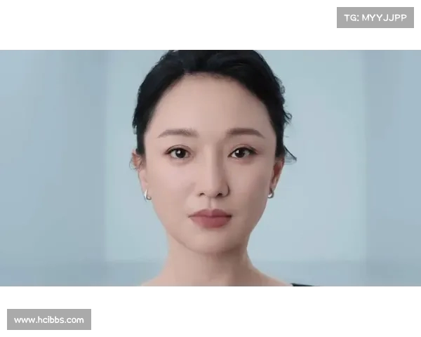 周迅在上海的夜晚,打破医美明星脸的完美幻想,展现真实与自然之美 周迅在上海的夜晚,打破医美明星脸的完美幻想,展现真实与自然之美